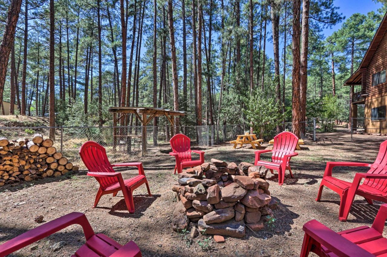 Strawberry Cabin With 2-Story Deck Dogs Welcome! Pine Kültér fotó